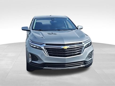 Used 2024 Chevrolet Equinox LT FWD image 3