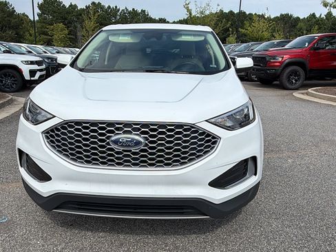 Used 2024 Ford Edge SEL AWD/4WD image 3