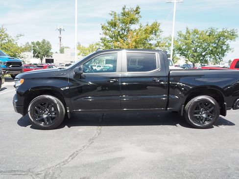 Used 2024 Chevrolet Silverado 1500 RST w/ Z71 Off-Road Package AWD/4WD image 8