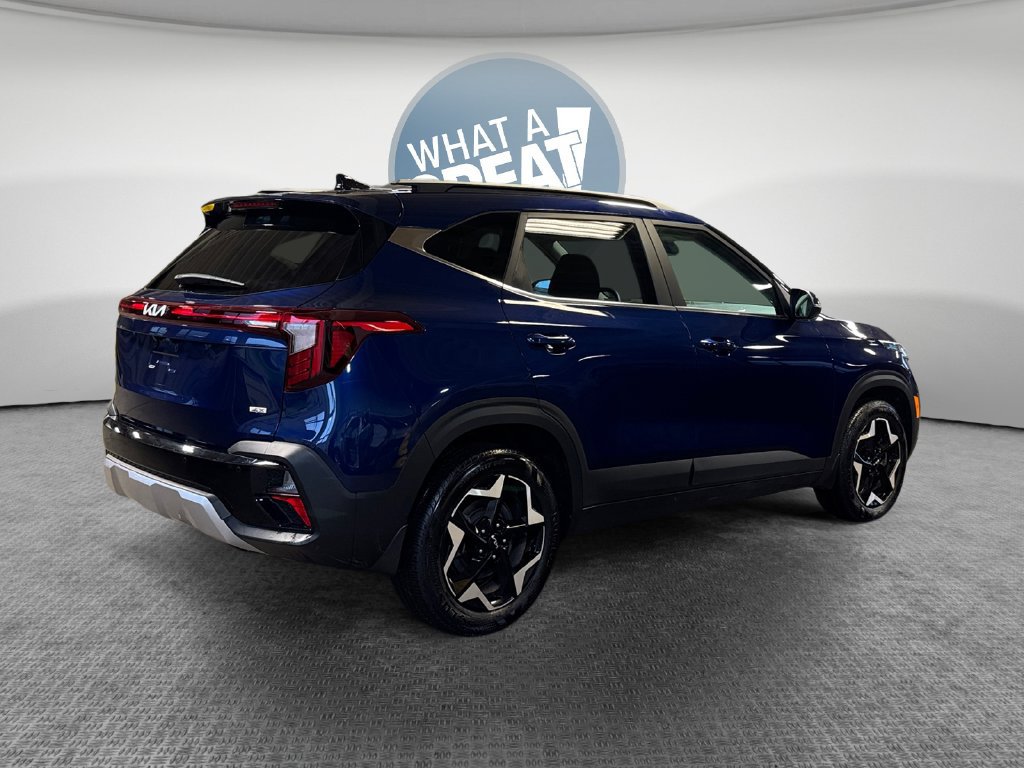 Certified 2025 Kia Seltos EX AWD/4WD image 3