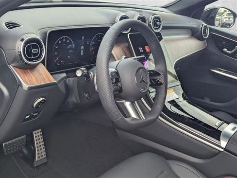 New 2026 Mercedes-Benz GLC 300 4MATIC image 3