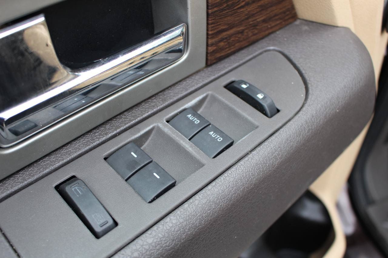 Used 2013 Ford F150 Lariat w/ Luxury Equipment Group AWD/4WD image 14