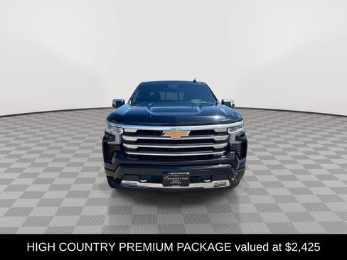 Used 2024 Chevrolet Silverado 1500 High Country w/ High Country Premium Package AWD/4WD image 5