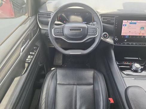 Used 2023 Jeep Wagoneer Series III w/ Preferred Equipment Group RWD image 14