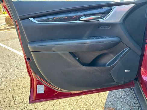 Certified 2023 Cadillac XT5 Premium Luxury image 11