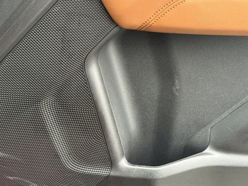 Used 2024 GMC Canyon AT4 w/ Technology Package image 22