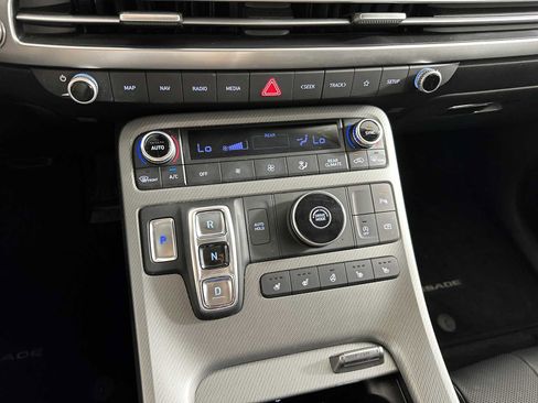 Used 2025 Hyundai Palisade SEL FWD image 21