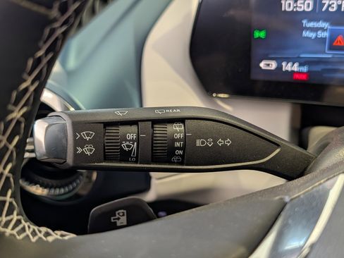 New 2025 Chevrolet Equinox EV LT AWD/4WD image 17
