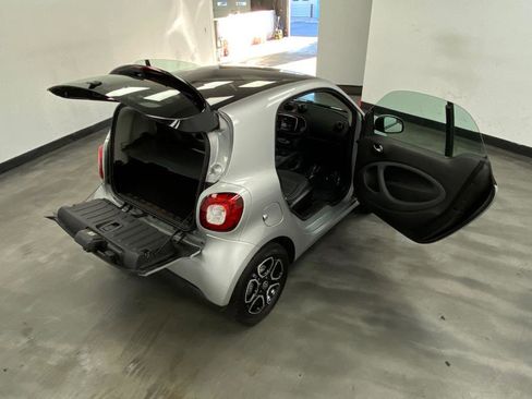 Used 2019 smart fortwo electric drive image 43