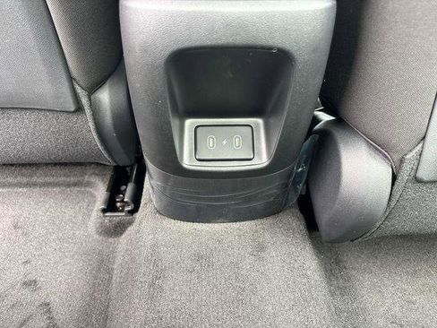 New 2026 Hyundai Elantra Hybrid FWD image 7