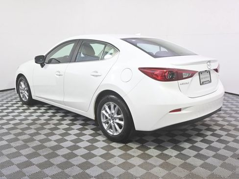 Used 2016 MAZDA MAZDA3 i Grand Touring FWD image 3