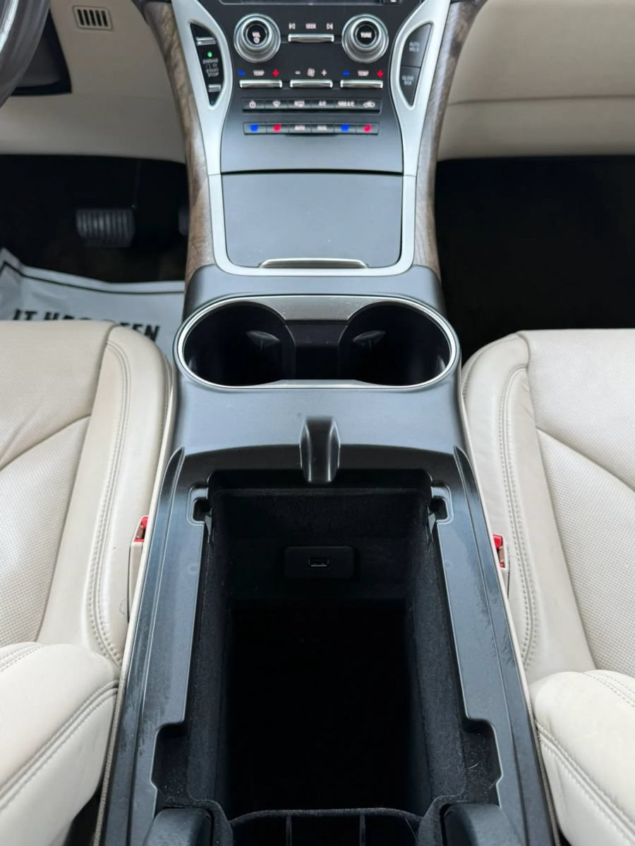 Used 2016 Lincoln MKX Reserve w/ Technology Package AWD/4WD image 38
