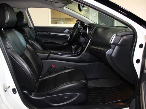 Used 2017 Nissan Maxima 3.5 SV FWD image 28