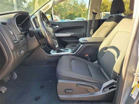 Used 2022 Chevrolet Colorado LT image 12