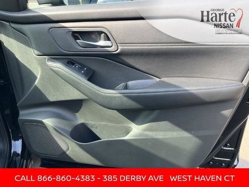 Certified 2026 Nissan Rogue SL AWD/4WD image 18