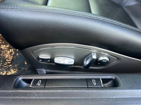Used 2018 Porsche 911 Carrera RWD image 13