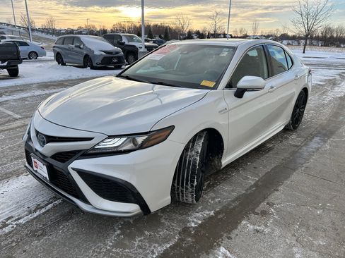 Certified 2021 Toyota Camry XSE w/ Cold Weather Package image 3