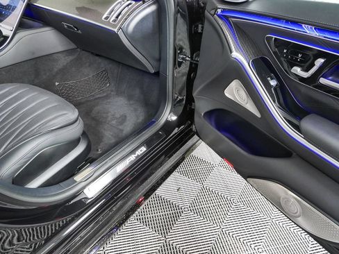 Used 2025 Mercedes-Benz S 63 AMG S image 29