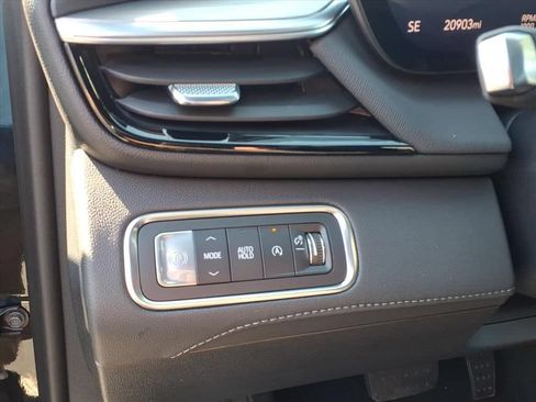 Used 2026 Buick Enclave Preferred FWD image 18