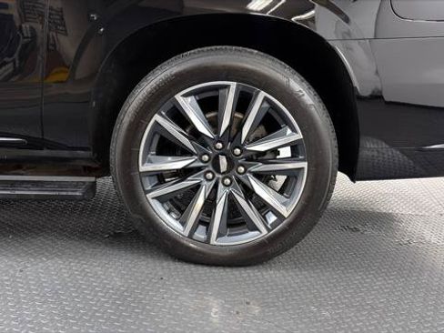 Used 2021 Cadillac Escalade ESV Sport Platinum RWD image 37