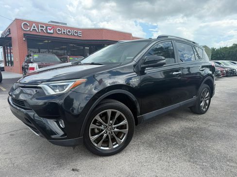 Used 2018 Toyota RAV4 Limited AWD/4WD image 1
