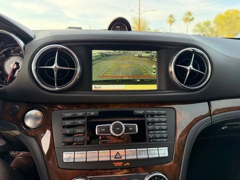 Used 2013 Mercedes-Benz SL 63 AMG image 24