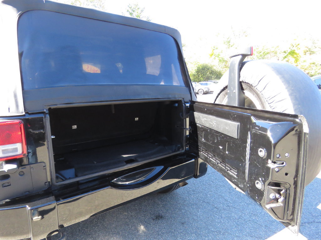 Used 2015 Jeep Wrangler Sport AWD/4WD image 17