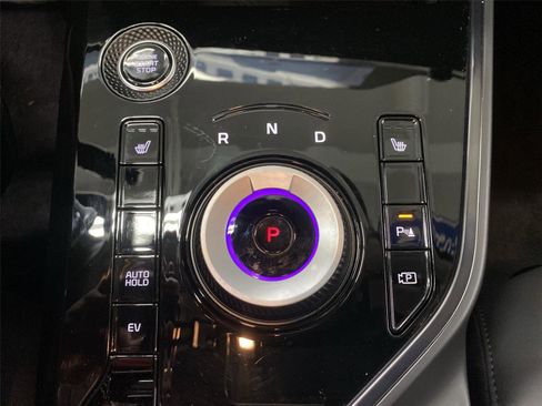Used 2023 Kia Niro EX FWD image 25