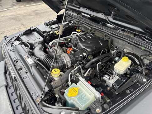 Used 2014 Jeep Wrangler Unlimited Sport w/ Quick Order Package 24S image 11