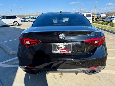 Used 2019 Alfa Romeo Giulia w/ Quick Order Package 22K Sport image 7