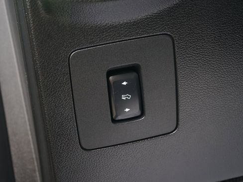 Used 2015 Ford F150 Lariat w/ Equipment Group 502A Luxury image 18