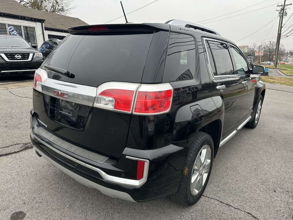 Used 2017 GMC Terrain Denali FWD image 4