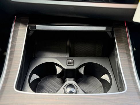 Used 2024 BMW X5 xDrive50e w/ Premium Package image 17