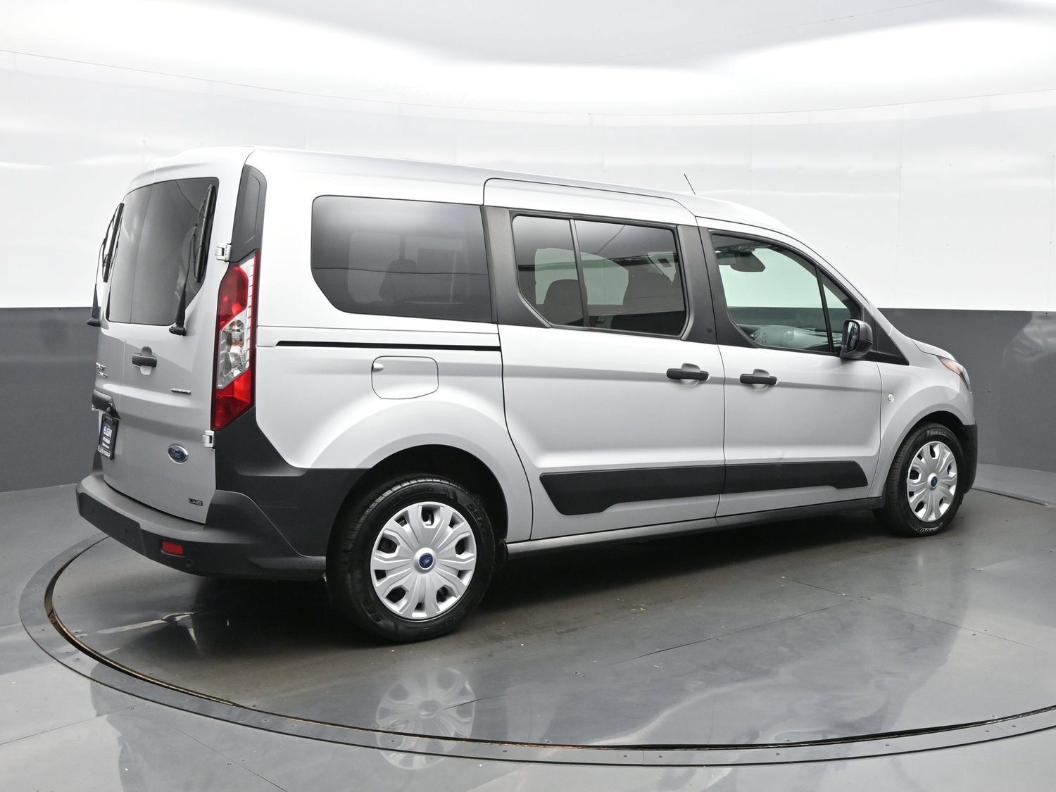 Used 2022 Ford Transit Connect XL FWD image 6