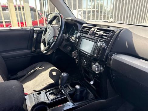 Used 2015 Toyota 4Runner Trail AWD/4WD image 3