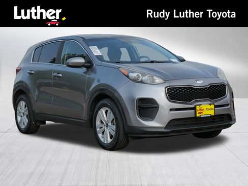 Used 2017 Kia Sportage LX FWD image 1