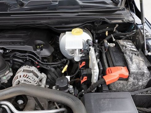 Used 2020 RAM 1500 Laramie image 34