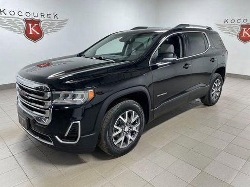 Used 2023 GMC Acadia SLE w/ LPO, Cargo Package AWD/4WD image 3