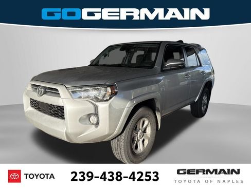 Used 2020 Toyota 4Runner SR5 Premium w/ Moonroof Package AWD/4WD image 1
