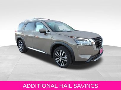 New 2025 Nissan Pathfinder Platinum w/ Cargo Package