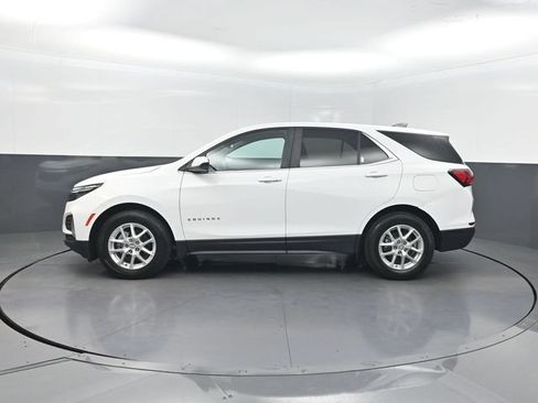 Used 2023 Chevrolet Equinox LT FWD image 2