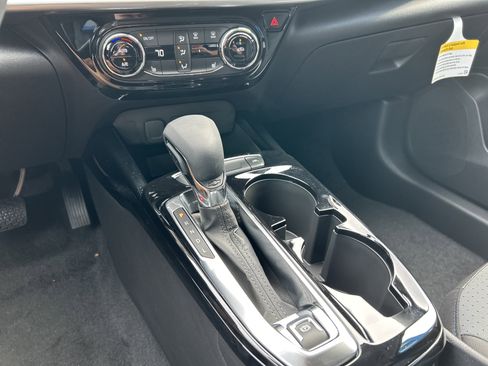 New 2025 Chevrolet Trax LT w/ Driver Confidence Package image 26