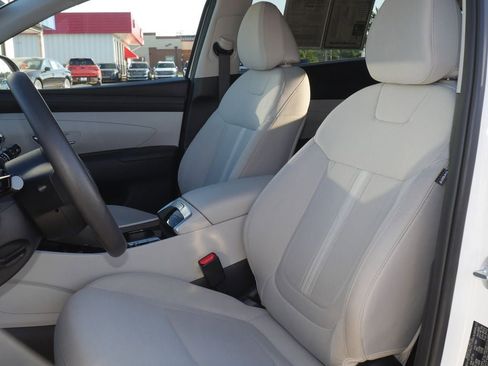 Used 2025 Hyundai Tucson SEL FWD image 8