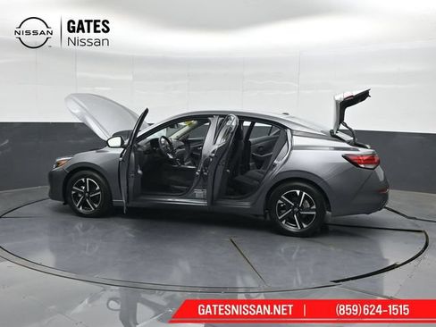 Used 2025 Nissan Sentra SV FWD image 52