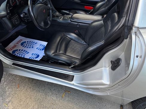 Used 2004 Chevrolet Corvette Coupe w/ Preferred Equipment Group image 47