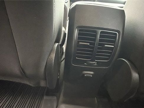 Used 2019 Ford Escape SE image 26