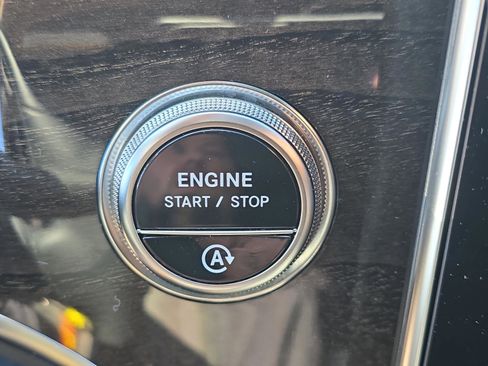 Certified 2026 Mercedes-Benz GLC 300 image 25