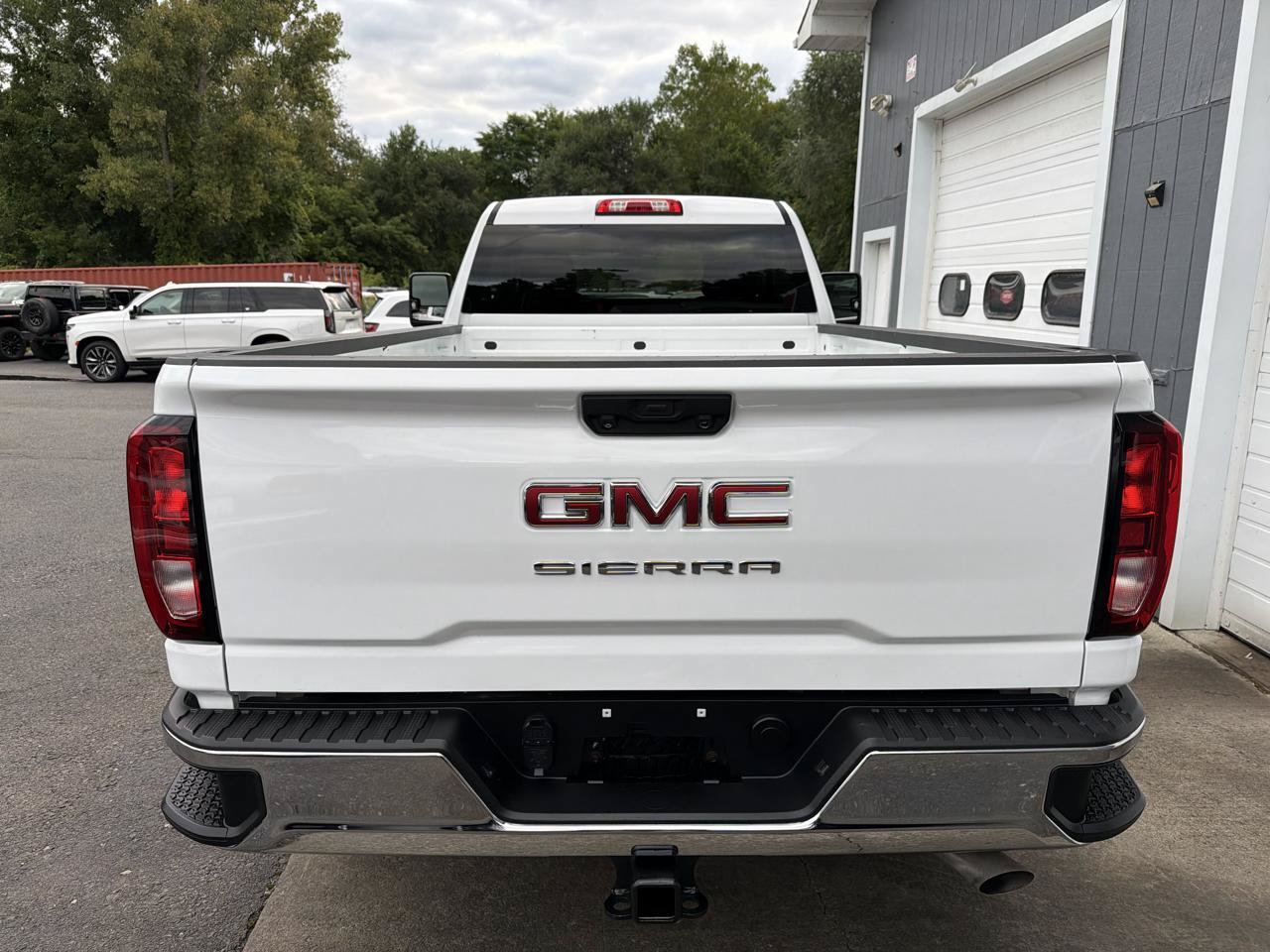Used 2024 GMC Sierra 3500 Pro w/ Convenience Package AWD/4WD image 5
