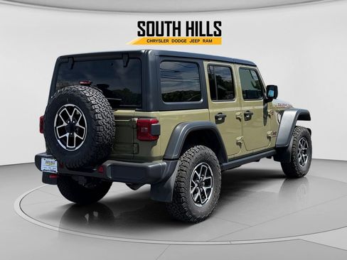 Used 2026 Jeep Wrangler Unlimited Rubicon w/ Technology Group AWD/4WD image 5