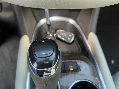 Used 2020 Chevrolet Malibu LT w/ Leather Package image 18